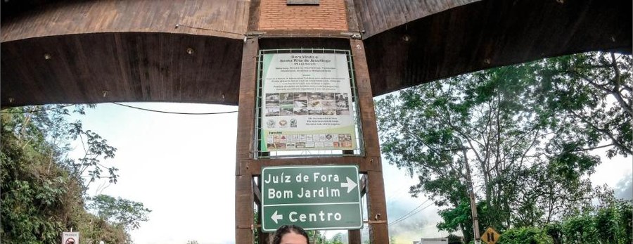 Pórtico de entrada de Santa Rita de Jacutinga, MG